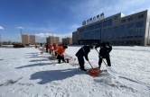 2021.12.8 內蒙古通威項目清掃積雪